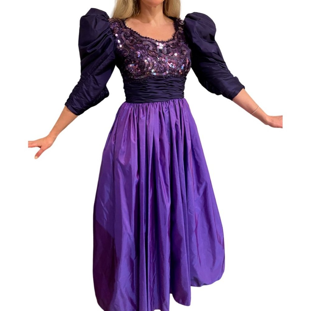 Fabulous Vintage 70s Victor Costa Sequin Purple Ball Gown Puff Shoulders Small